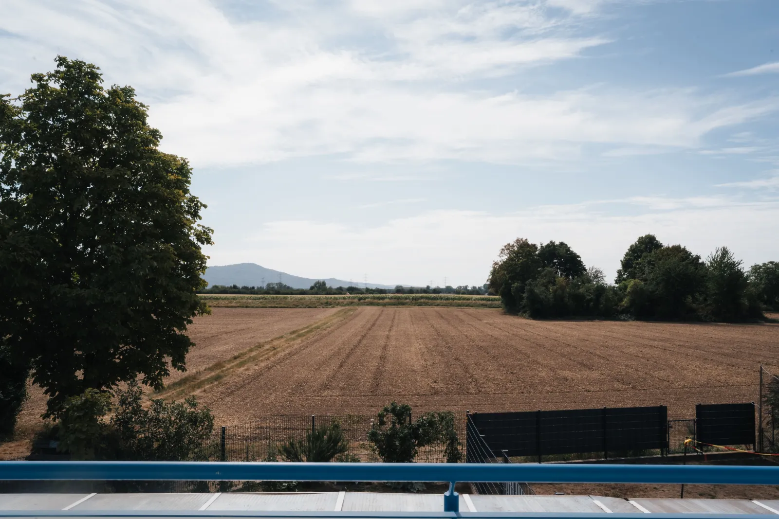 Außenansicht mit Landblick