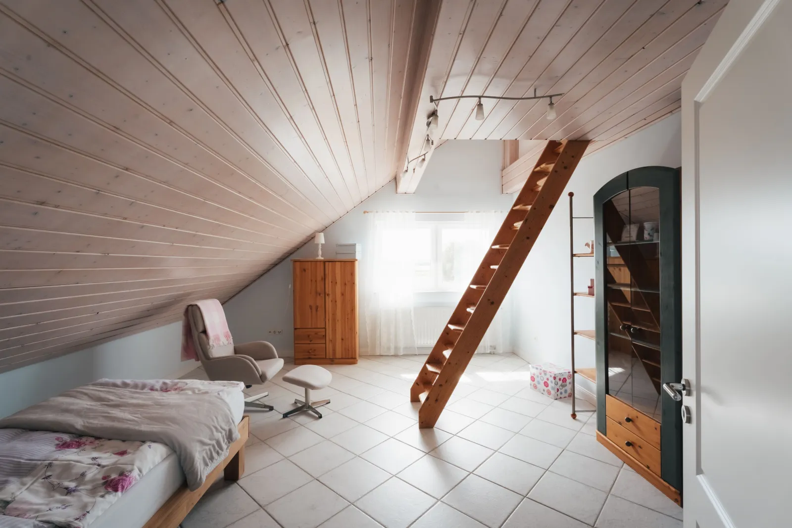 Dachgeschoss-Schlafzimmer